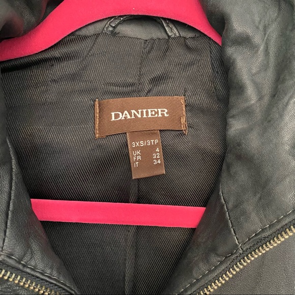 Danier leather jacket 3XS - Picture 3 of 5